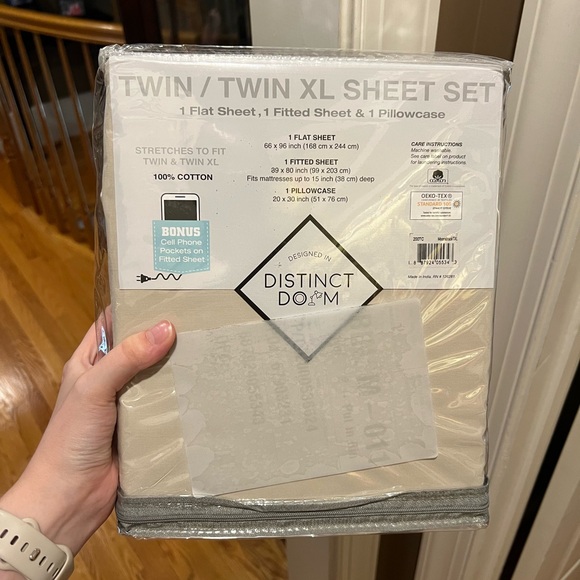 dorm Other - NWT distinct dorm twin xl gray sheets